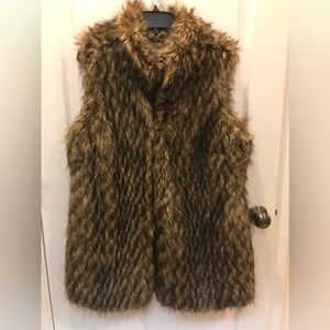 MICHAEL KORS Faux Fur Vest LARGE NEVER WORN longer style